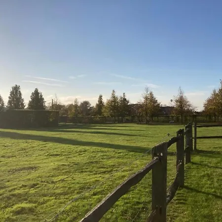 펜션 Beautiful In With Garden Cul-des-Sarts